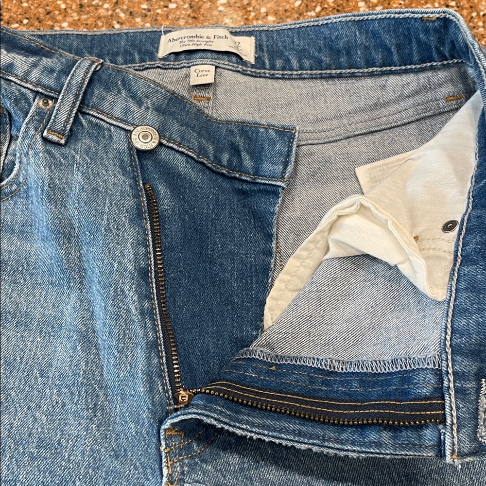 Abercrombie & Fitch 90’s straight Ultra High Rise Blue Jeans Curve Love size 27 - Picture 6 of 6